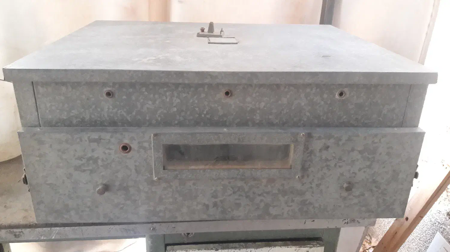 ماشین جوجه کشی نفتی|ماشین‌آلات صنعتی|بیرجند, |دیوار