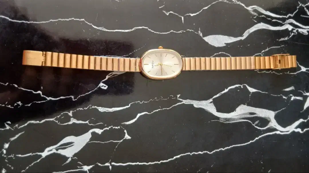 ساعت ملی زنانه|ساعت|ابریشم, |دیوار