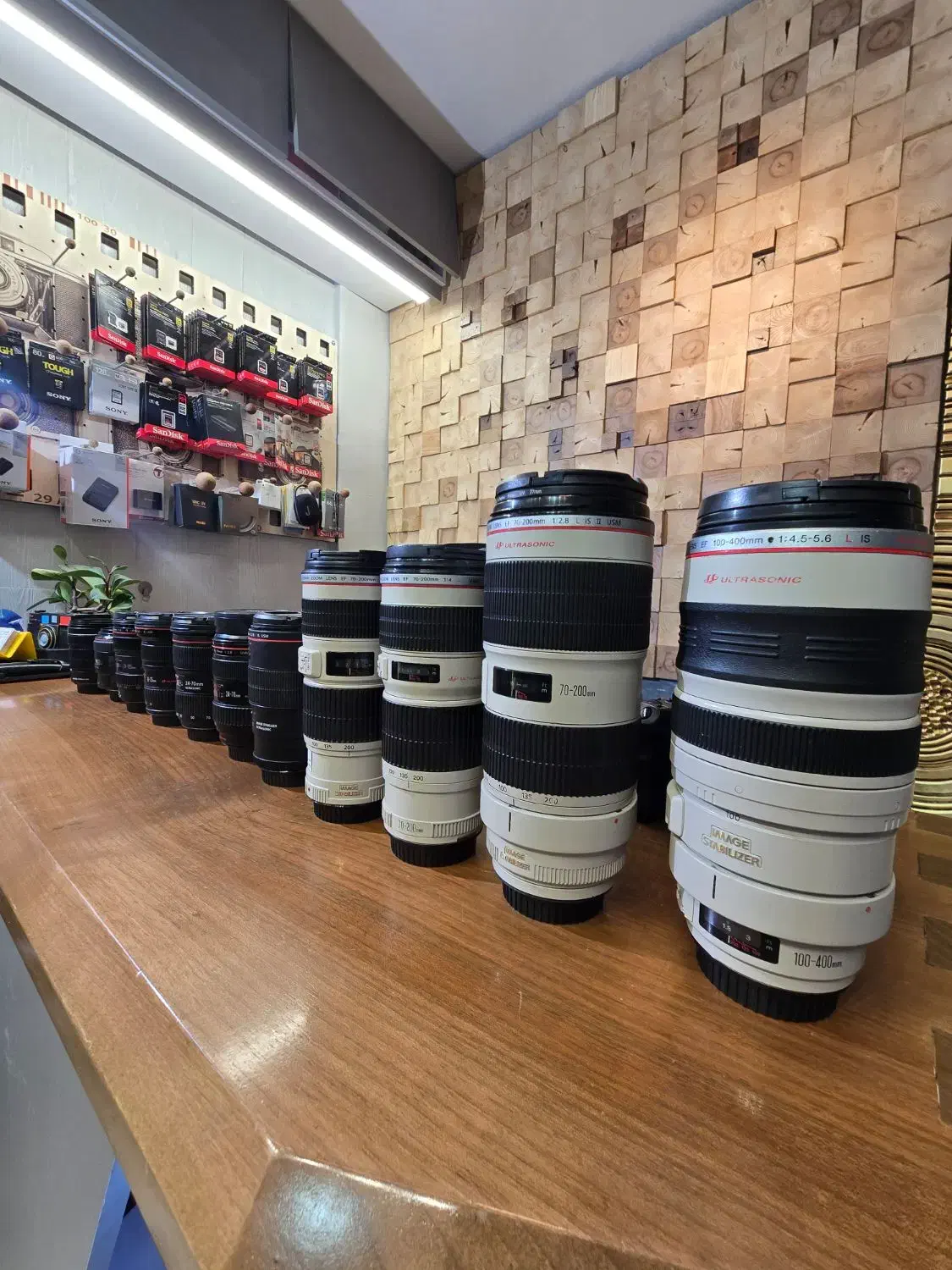 خرید و فروش تجهیزات تولید محتوا|دوربین عکاسی و فیلم‌برداری|تهران, شیخ هادی|دیوار