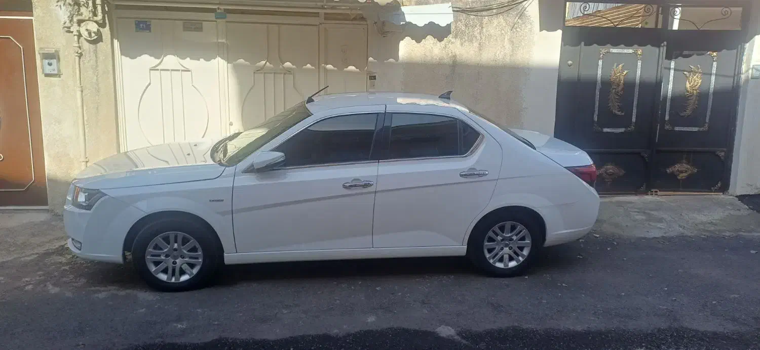 دنا پلاس مدل ۹۸|خودرو سواری و وانت|لاهیجان, یوسف آباد|دیوار