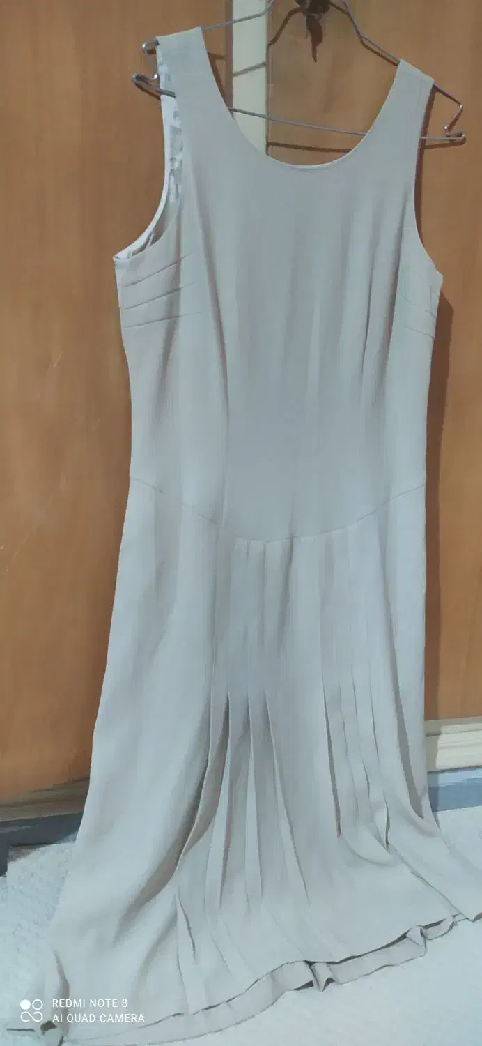 پیراهن|لباس|همدان, |دیوار