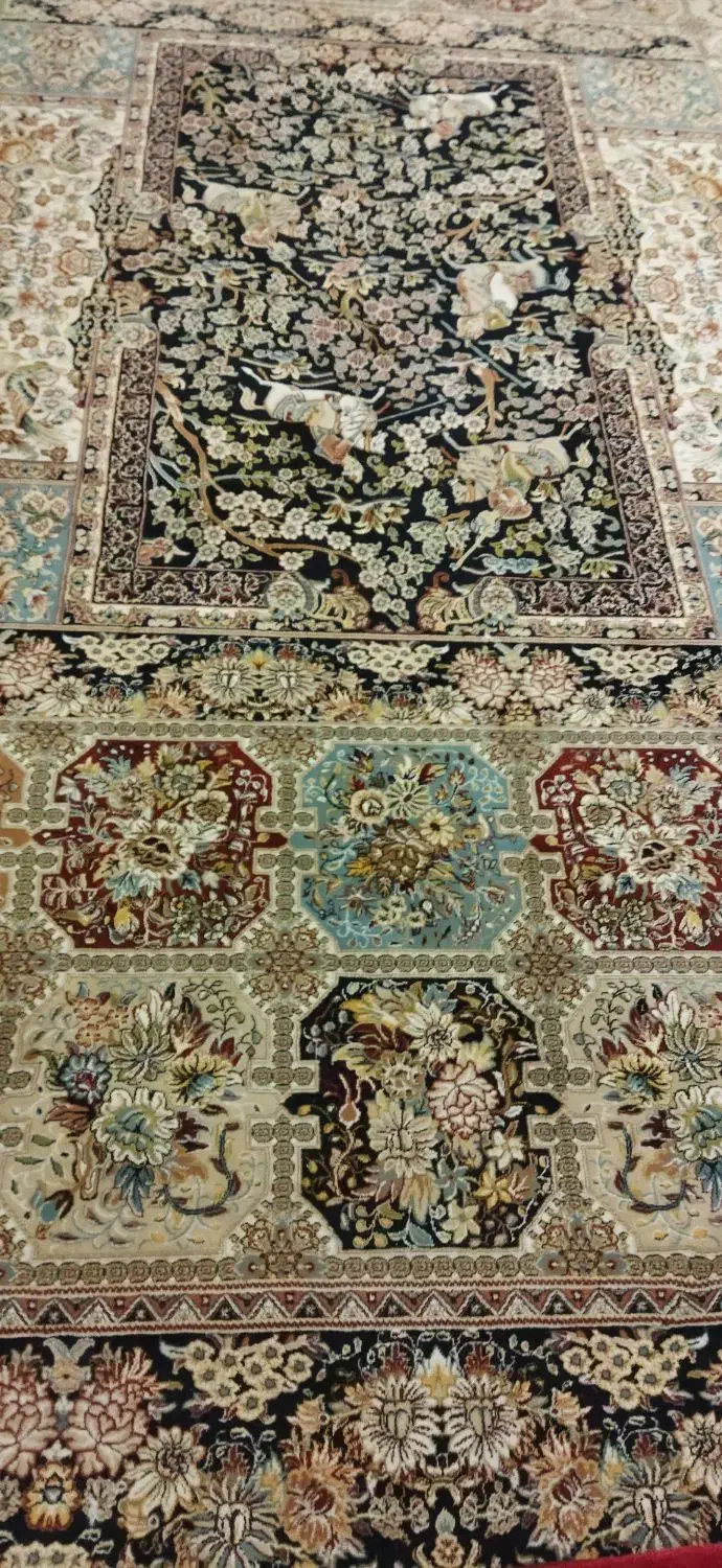 قالی 9 متری کمال الملک|فرش|تربت‌حیدریه, قائم|دیوار