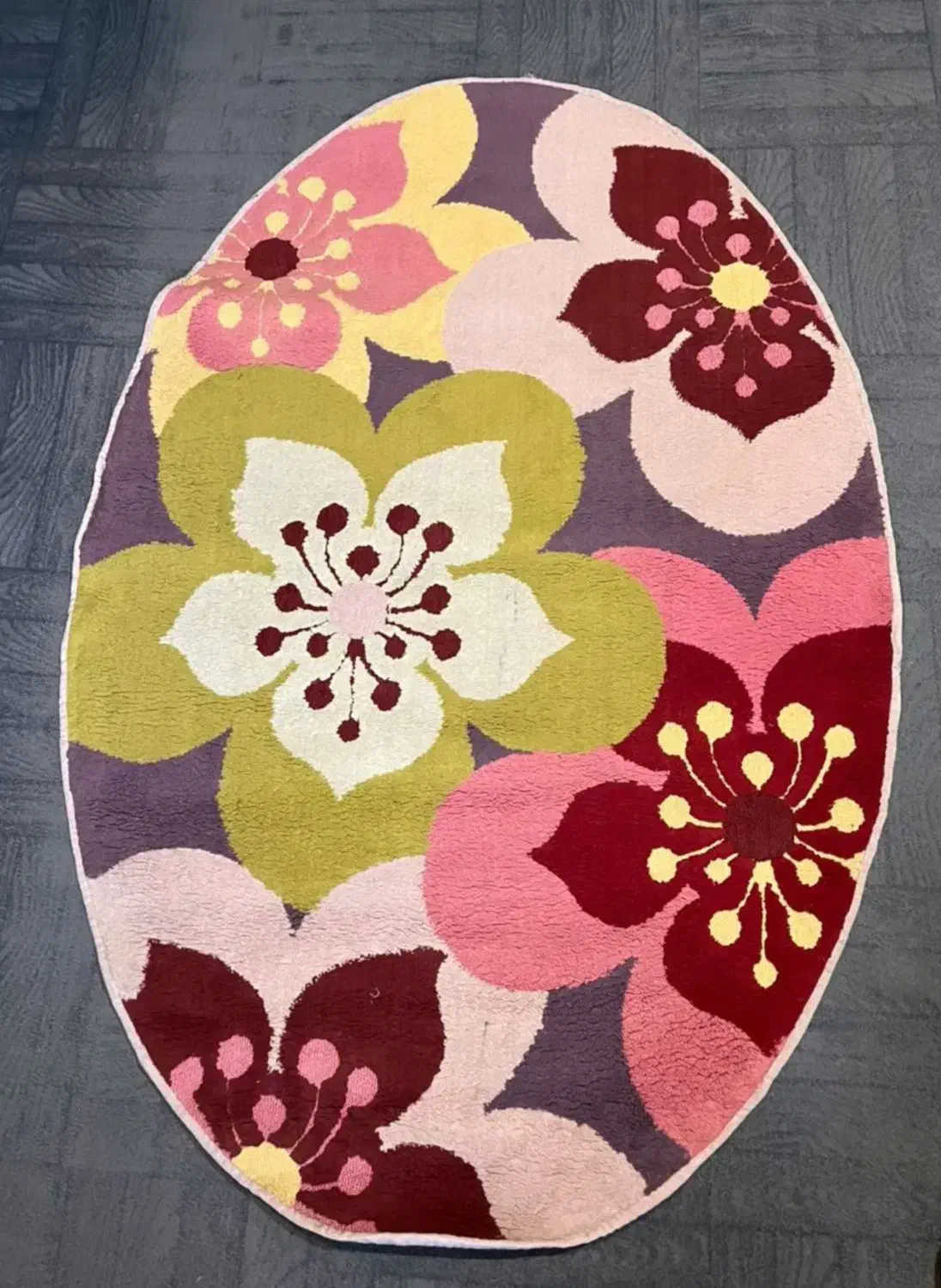 فرش ماشینی سالم|فرش|رشت, سعدی (تختی)|دیوار