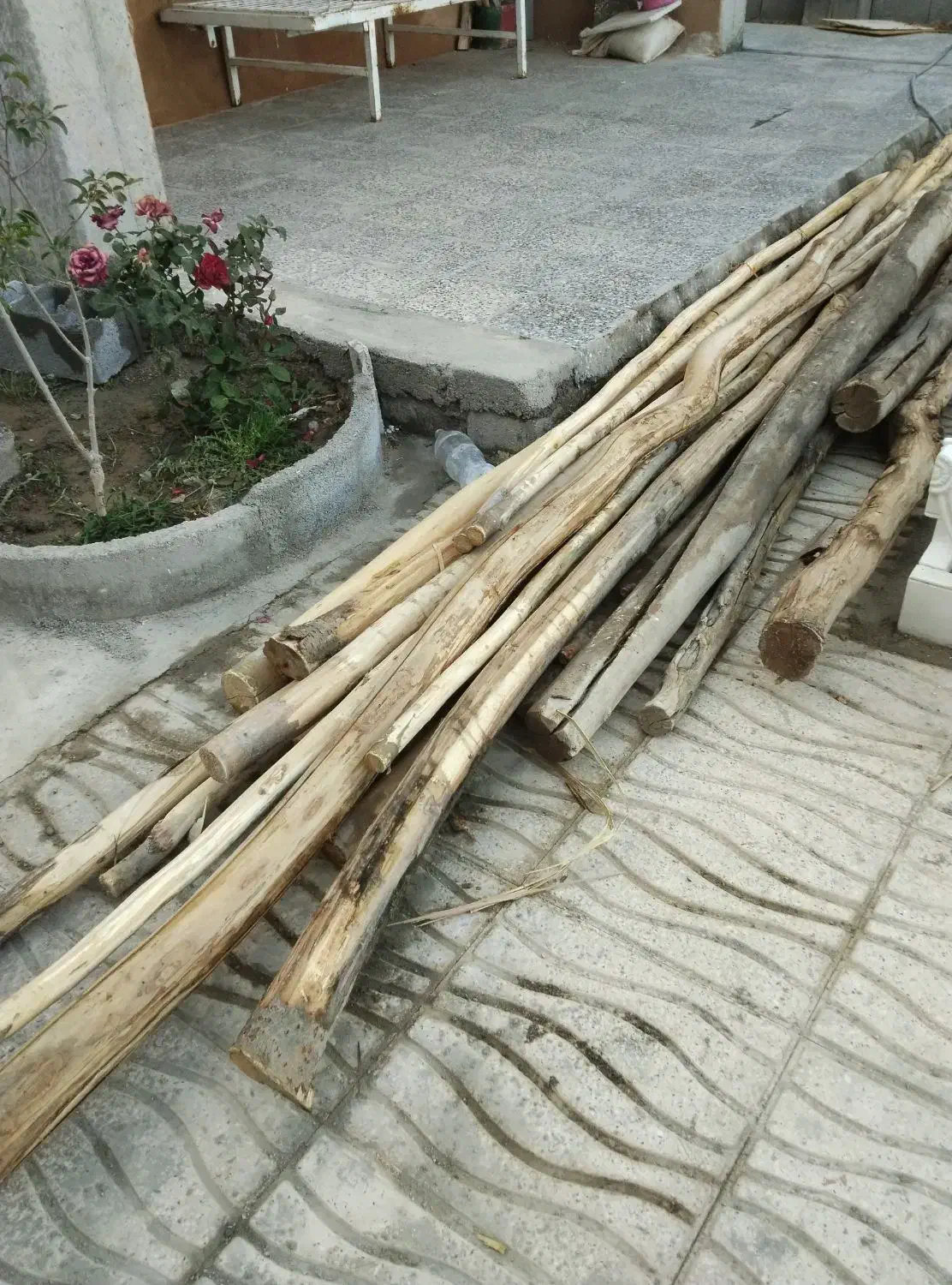 مقداری تیرچوبی یا دارسقفی|حراج|گندمان, |دیوار
