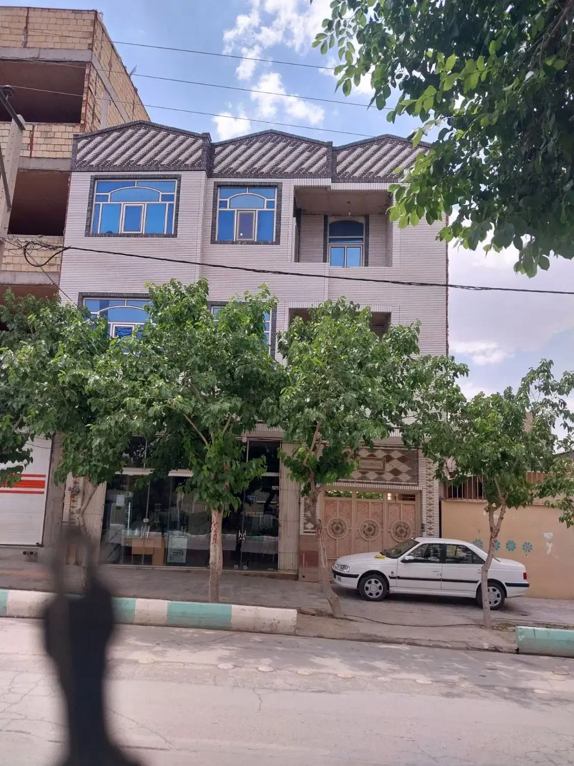 منزل تجاری مسکونی|فروش خانه و ویلا|باغ بهادران, |دیوار