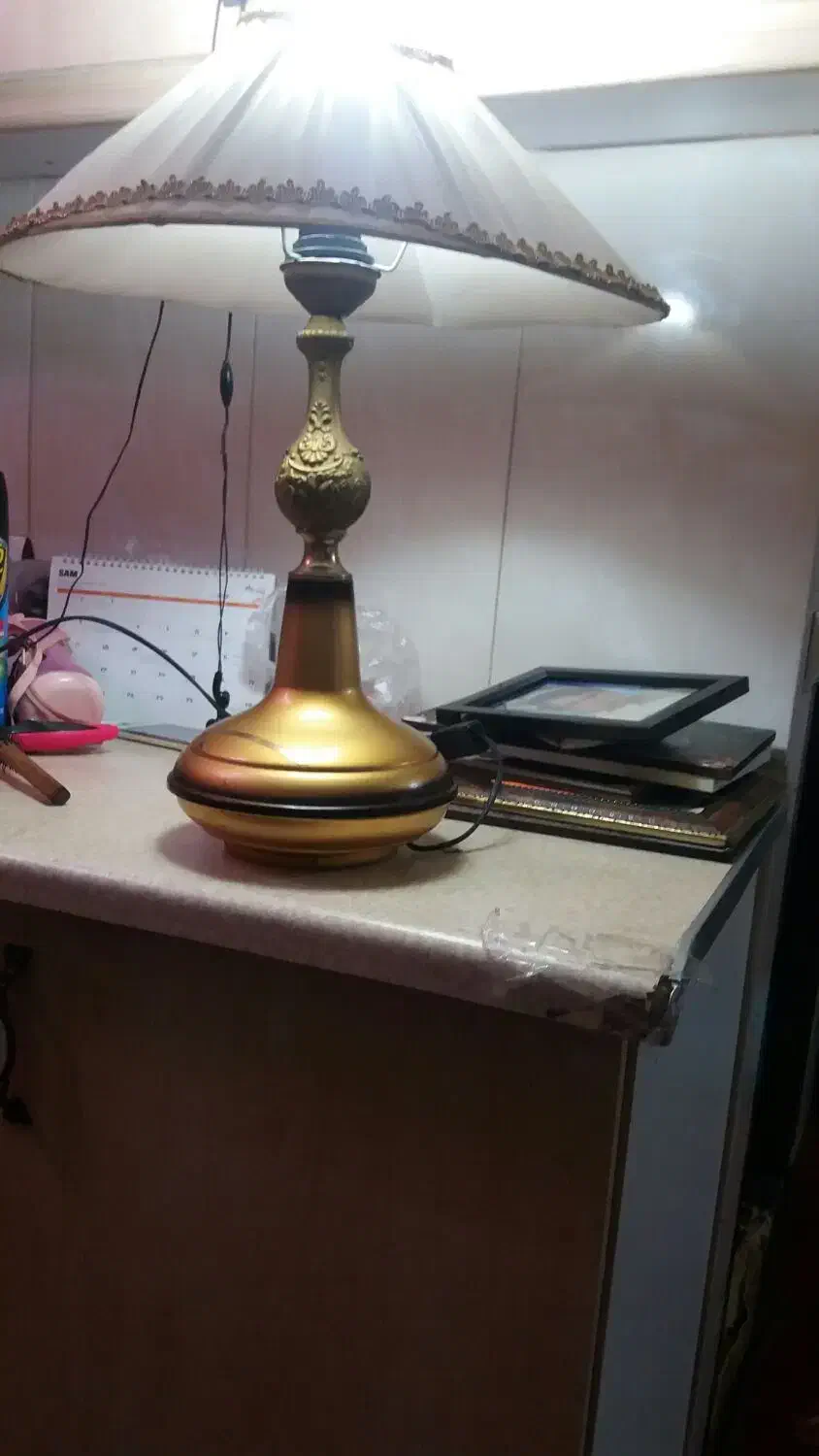 آباژور  ایستاده ورومیزی|چراغ خواب و آباژور|تبریز, |دیوار