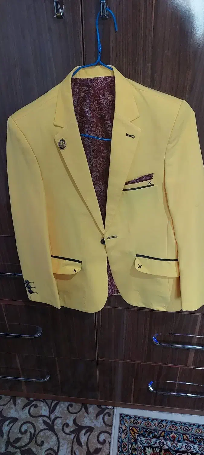 کت تک درجه یک 2عددمجلسی وتازه نونو فقط کوچک شده|لباس|قروه, |دیوار