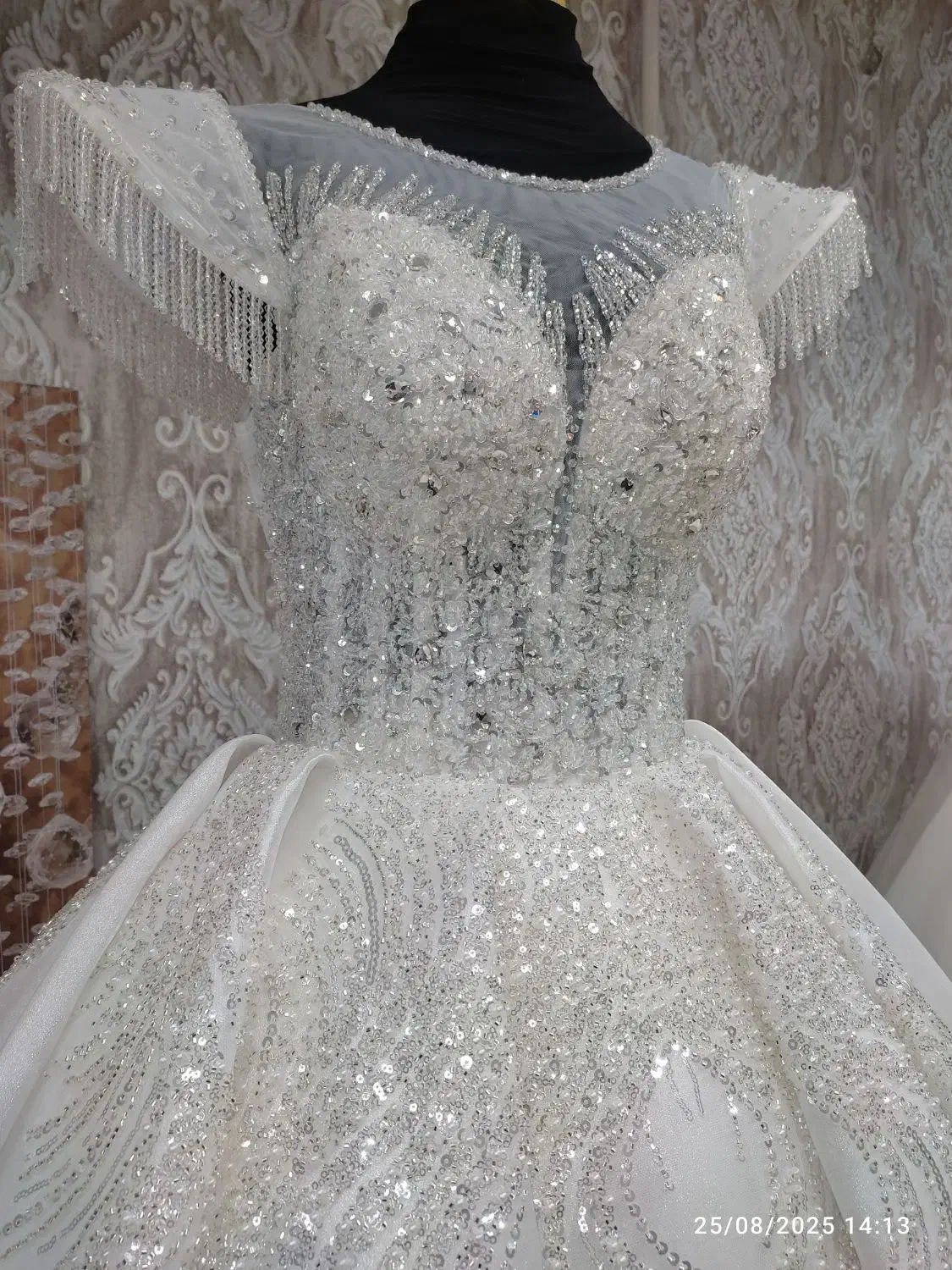 مزون کرایه لباس عروس رسالت خیابان قائم|خدمات پذیرایی، مراسم|مشهد, قائم|دیوار