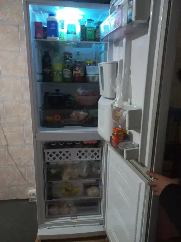 فروش یخچال|یخچال و فریزر|لنجان, |دیوار