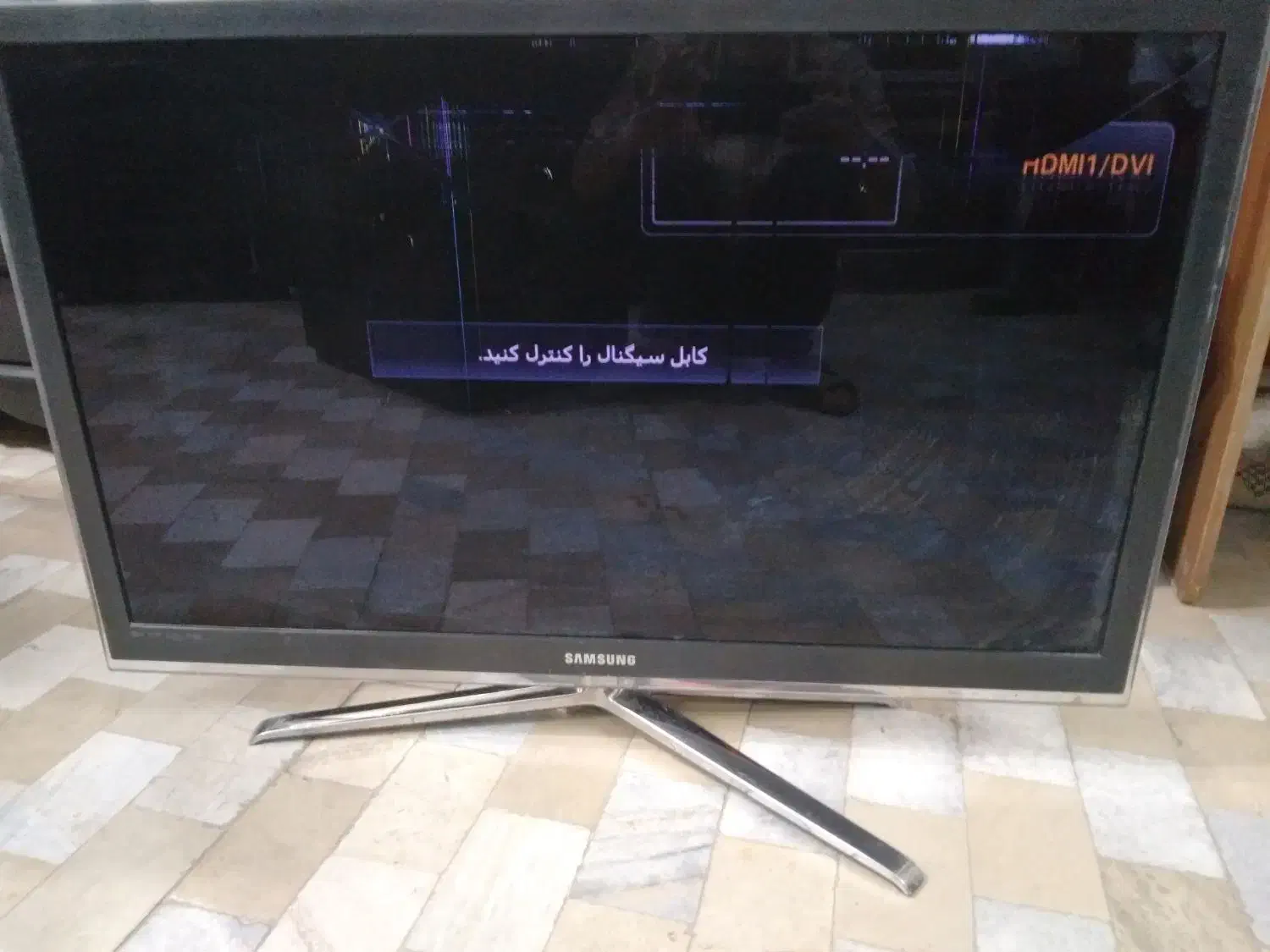 تلوزیون ال ای دی۴۰اینچ سامسونگ‌ پنل ضربه خورده|تلویزیون و پروژکتور|ورامین, ورامین|دیوار
