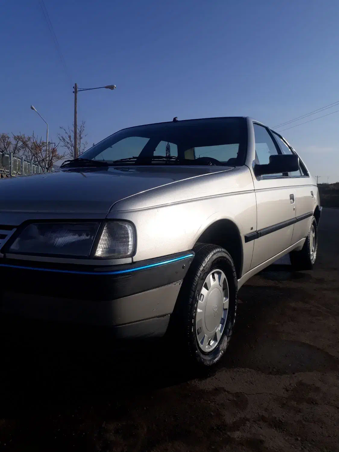 پژو405مدل ۸۳ خیلی کم کارو درحد|خودرو سواری و وانت|قائن, |دیوار