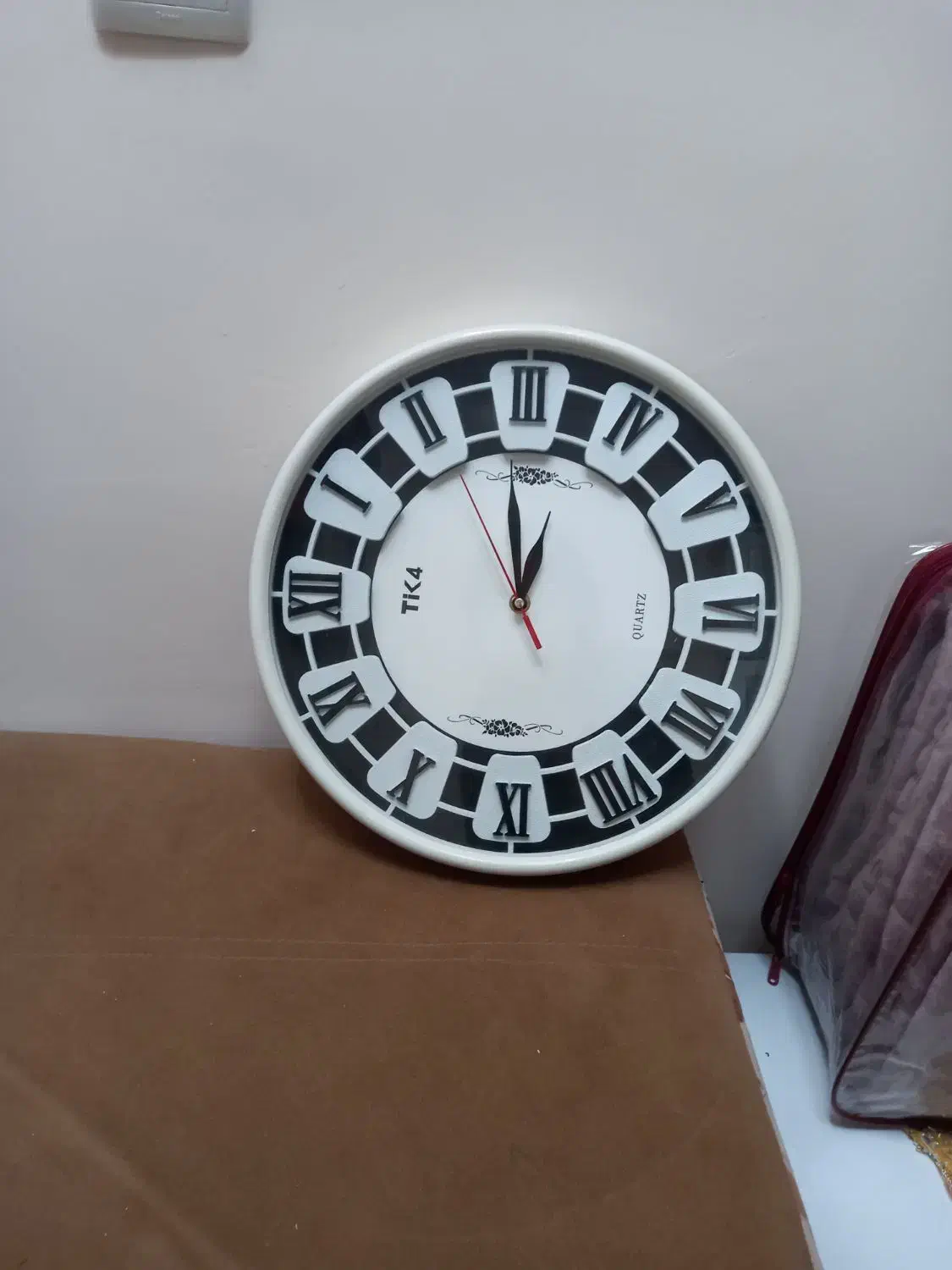 ساعت کاملا سالم ونو|ساعت دیواری و تزئینی|الوند, |دیوار