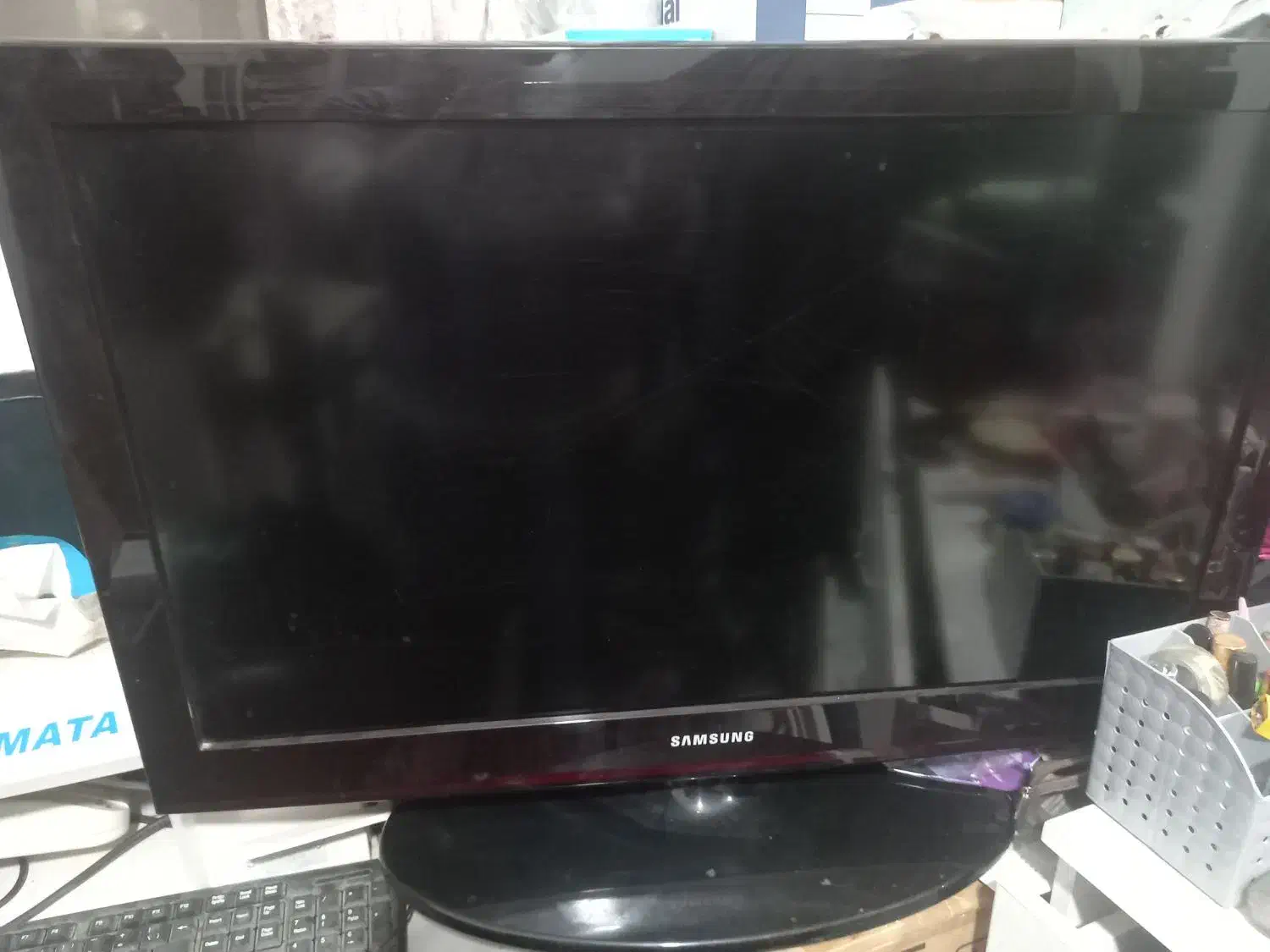 تلویزیون|تلویزیون و پروژکتور|رباط‌کریم, رباط‌کریم|دیوار