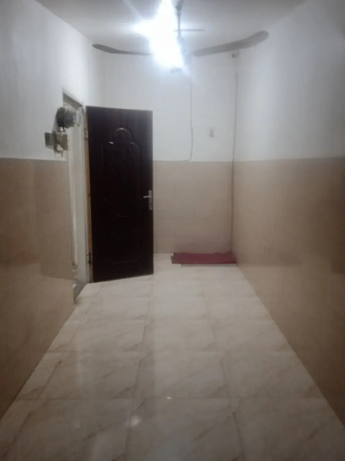 مغازه|اجارهٔ مغازه و غرفه|رشت, حومه رشت|دیوار