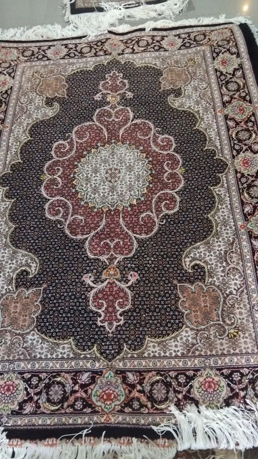 فرش دسبافت ماهی خوی قالیچه|فرش|ارومیه, |دیوار