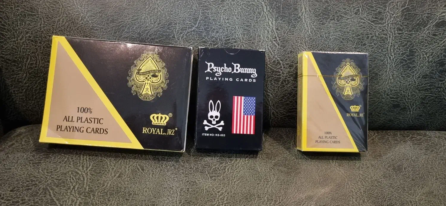 پاستور رویال|کلکسیون اشیاء عتیقه|مهاجران, |دیوار