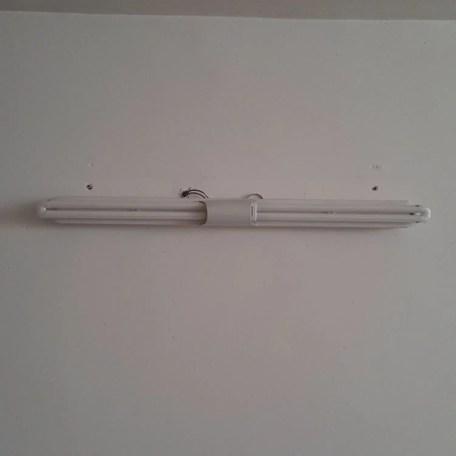 مهتابی دو شاخه ای|لامپ و چراغ|زنجان, |دیوار