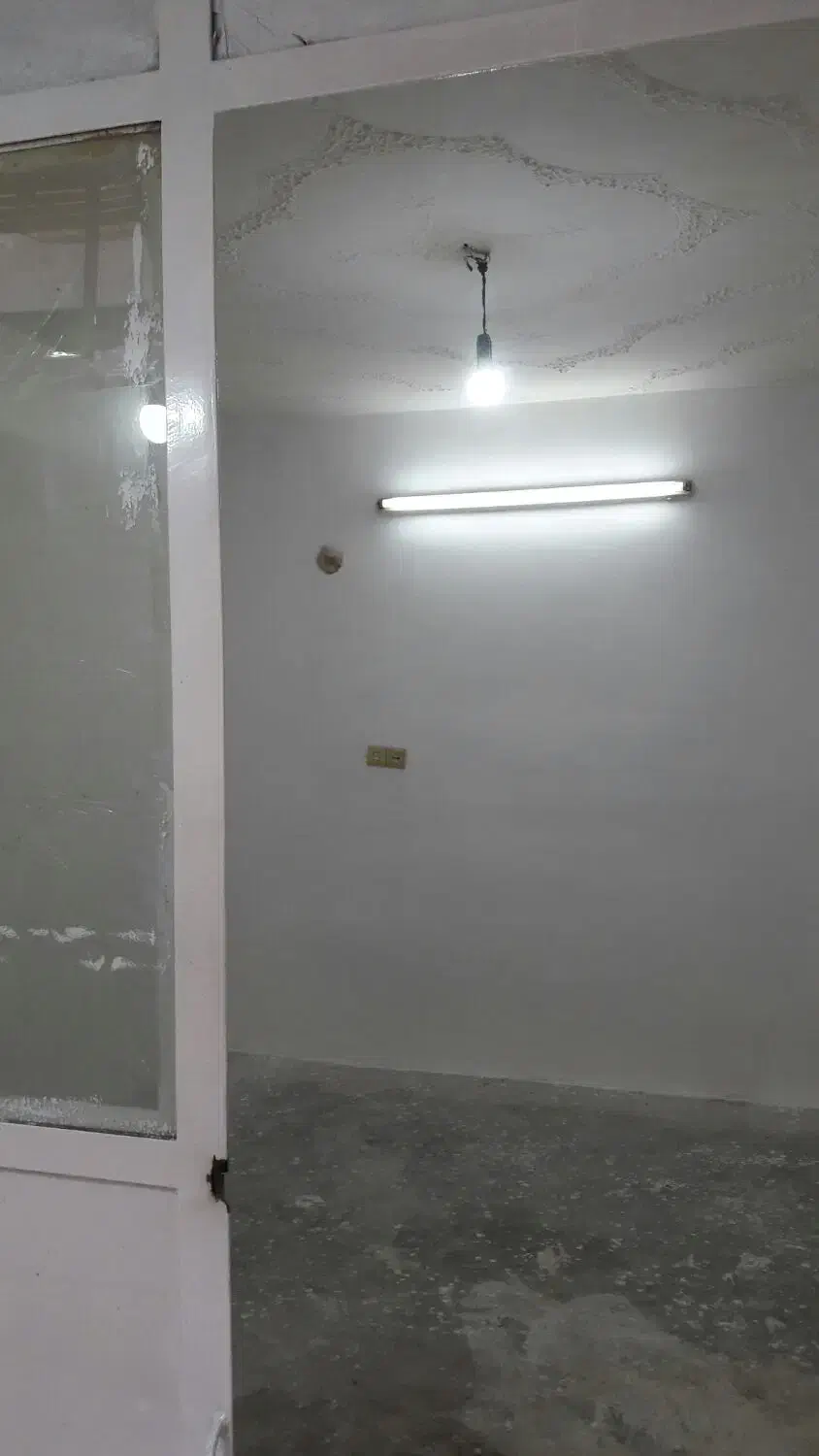 واحد ۳۸ متری  مجردی آقا