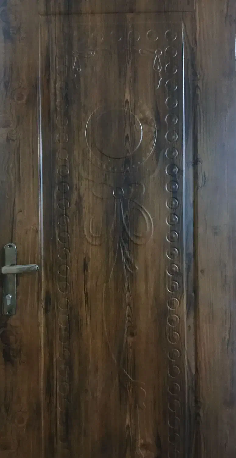 یک در چوبی یک در آهنی و بخاری توالت فرنگی و پلیت|حراج|خرمشهر, |دیوار