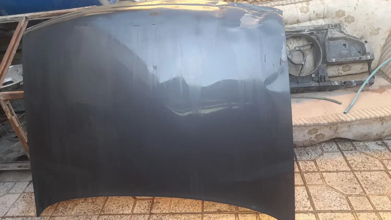 یه عدد کاپوت پژویی رنگ نوک مدادی|قطعات یدکی و لوازم جانبی|کرمان, |دیوار