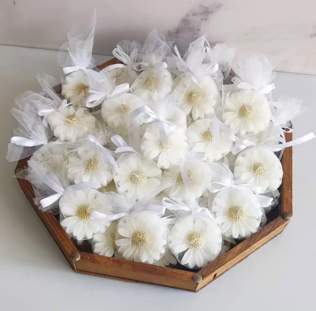 شمع گل بابونه|صنایع دستی و سایر لوازم تزئینی|مشگین شهر, |دیوار