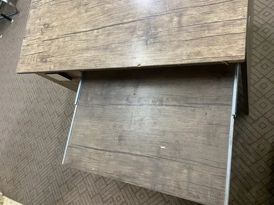 میز|میز تحریر و کامپیوتر|یزد, |دیوار