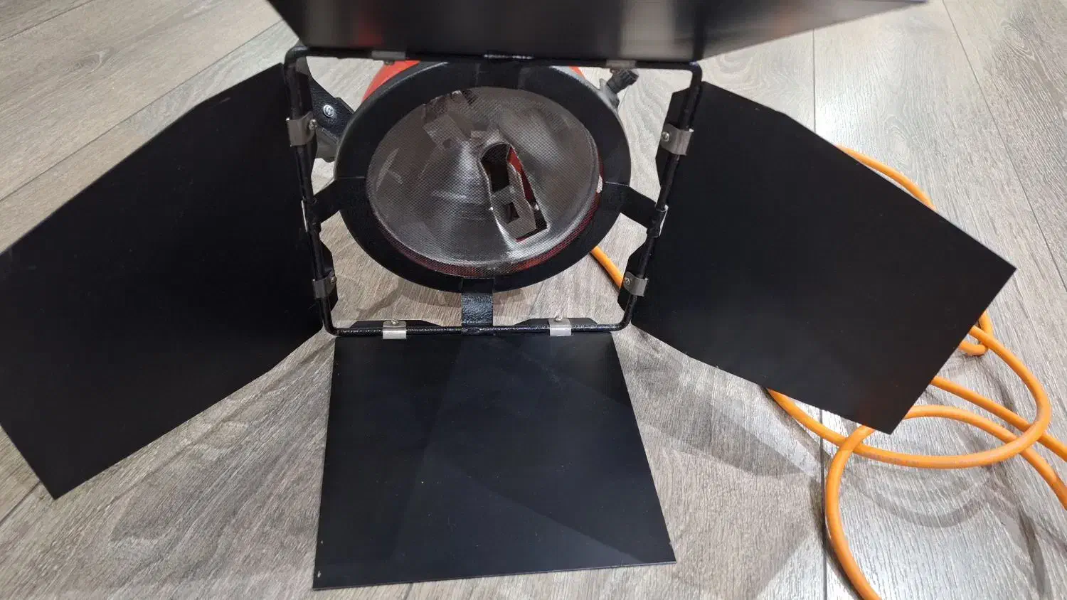 نور تنگستن کاسه فلات ۸۰۰ وات عکاسی|دوربین عکاسی و فیلم‌برداری|ارومیه, |دیوار