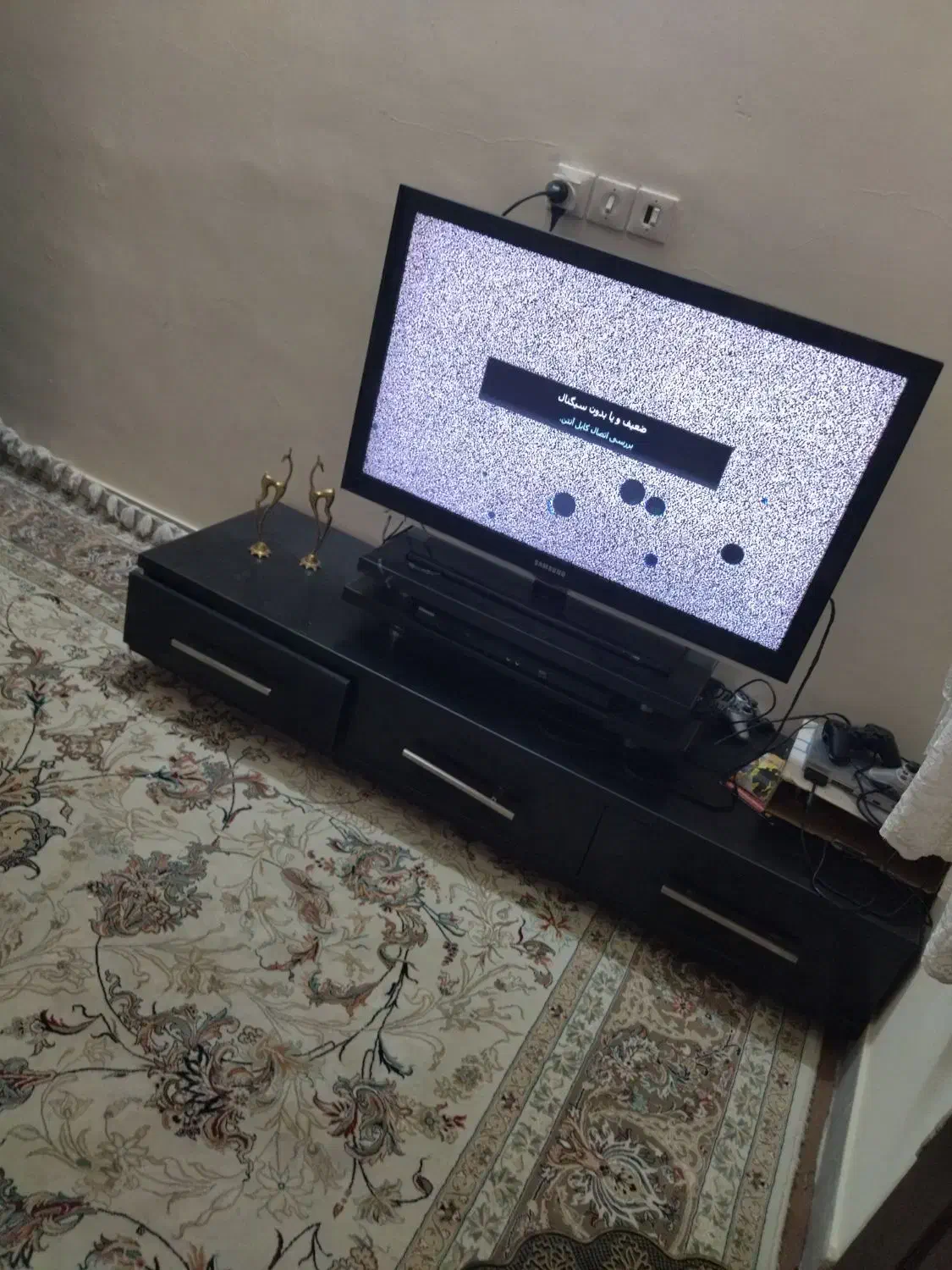 میز تی وی و خود تی وی|تلویزیون و پروژکتور|کرج, شهرک جهان آرا|دیوار