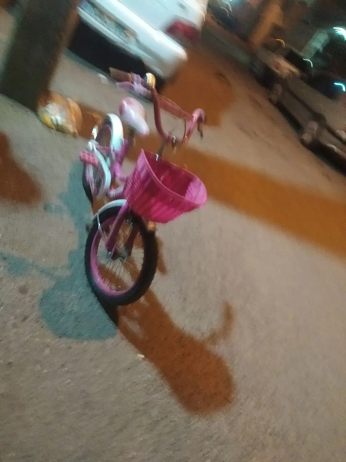 دوچرخه سایز ۱۸  دوخترونه|دوچرخه، اسکیت، اسکوتر|رشت, گلزاران|دیوار