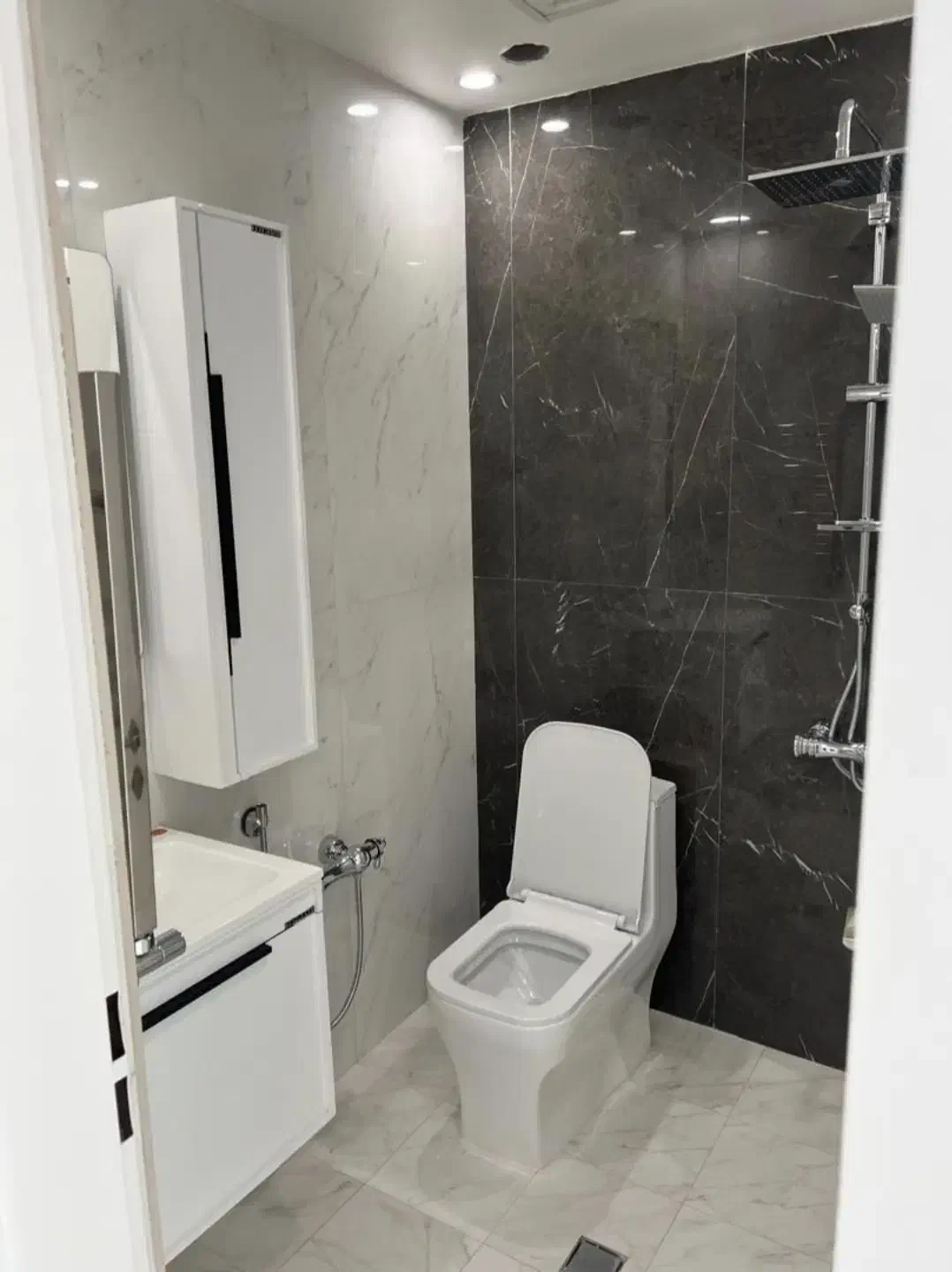 ۱۱۰ متر /دوخواب/فول امکانات/کلید نخورده