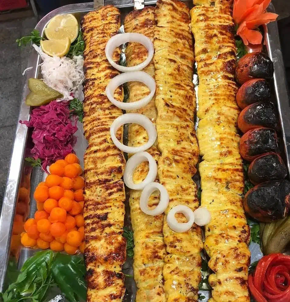 کارگر ساده جهت کار در اشپزخانه|استخدام خدمات فروشگاه و رستوران|باغستان, |دیوار