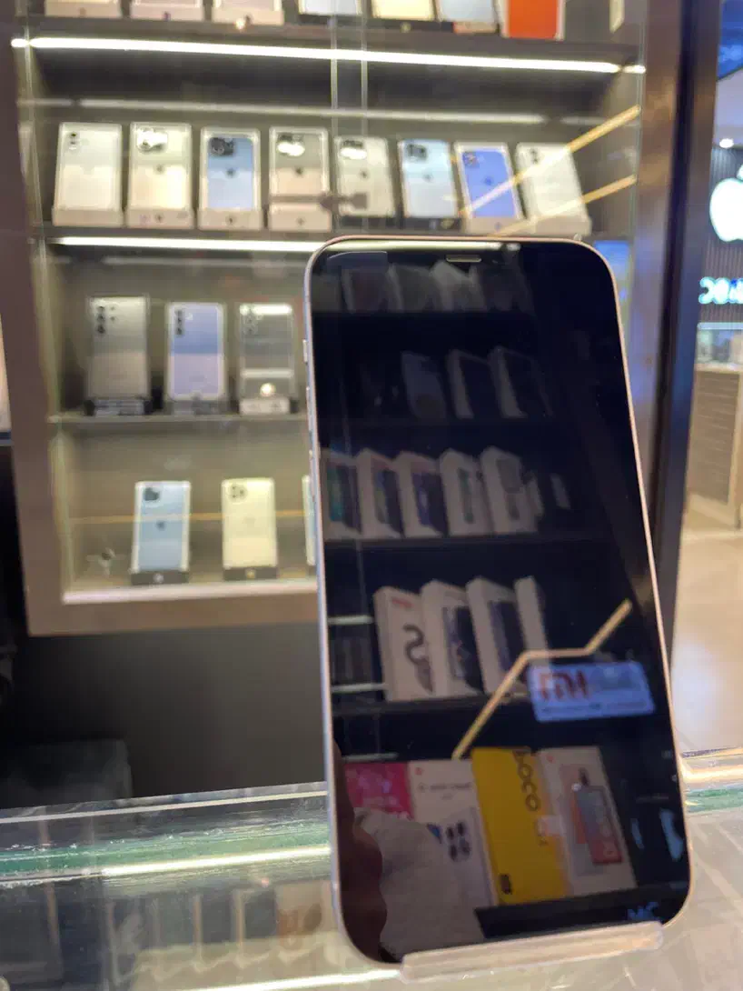 iPhone 12 normal|موبایل|مشهد, بهشت|دیوار