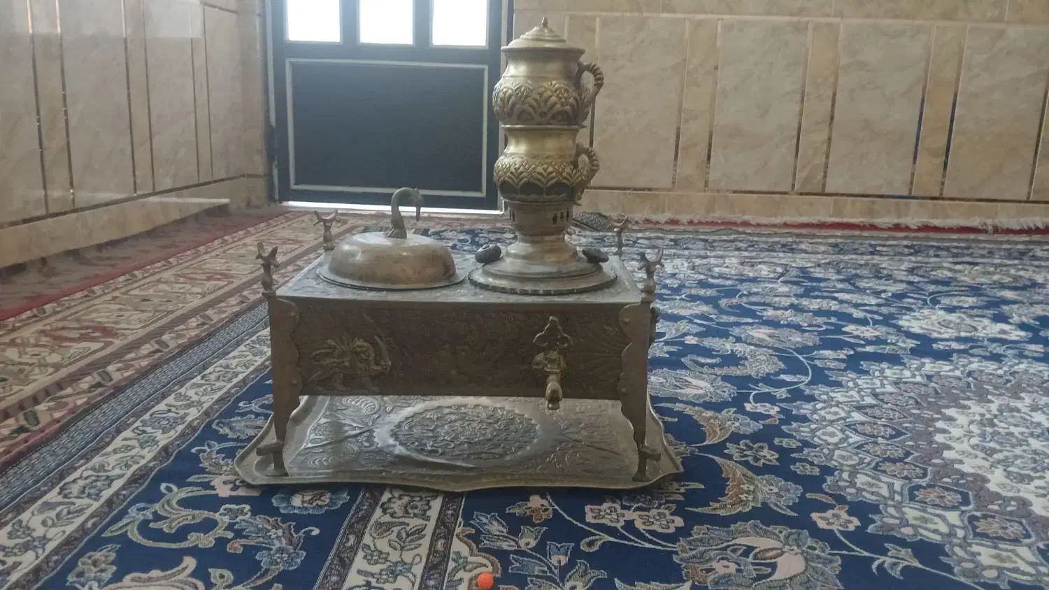 منقل و سماور برنجی|کلکسیون اشیاء عتیقه|شوشتر, |دیوار