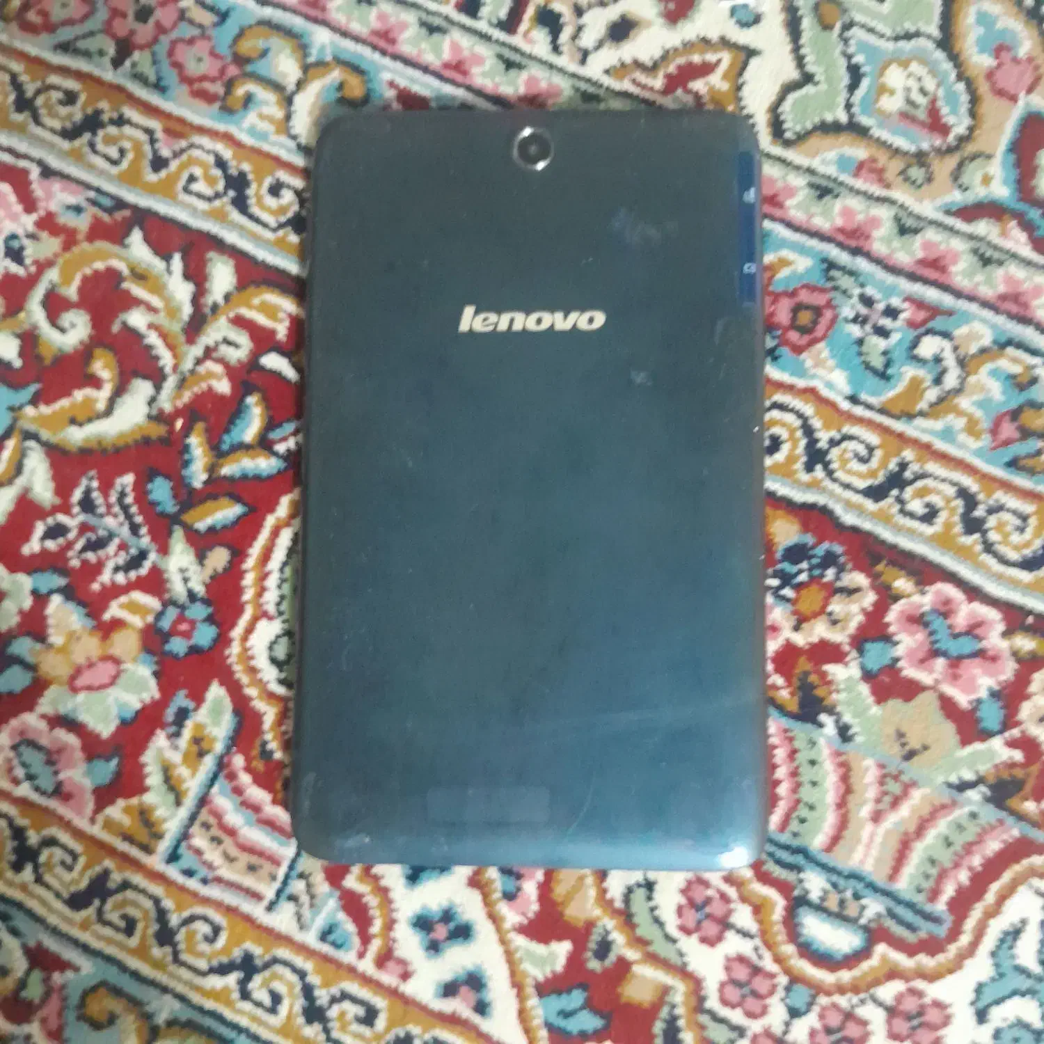 تبلت|تبلت|مشهد, نکاح|دیوار