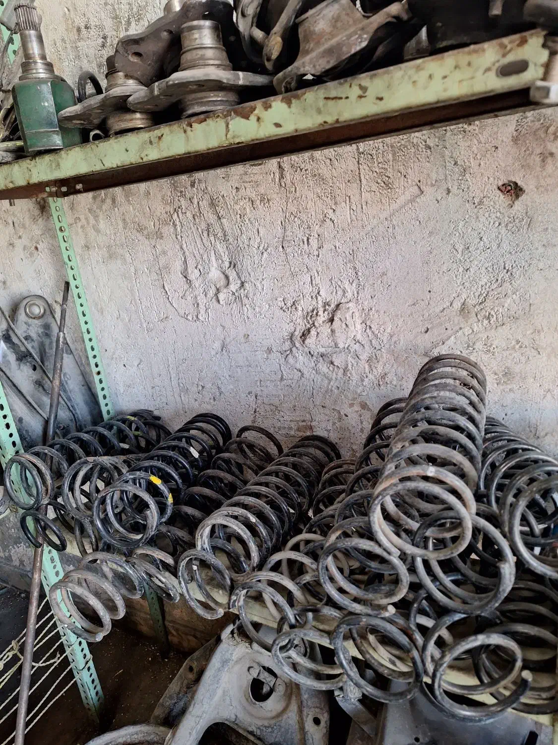 لوازم استوک|قطعات یدکی و لوازم جانبی|فلاورجان, |دیوار