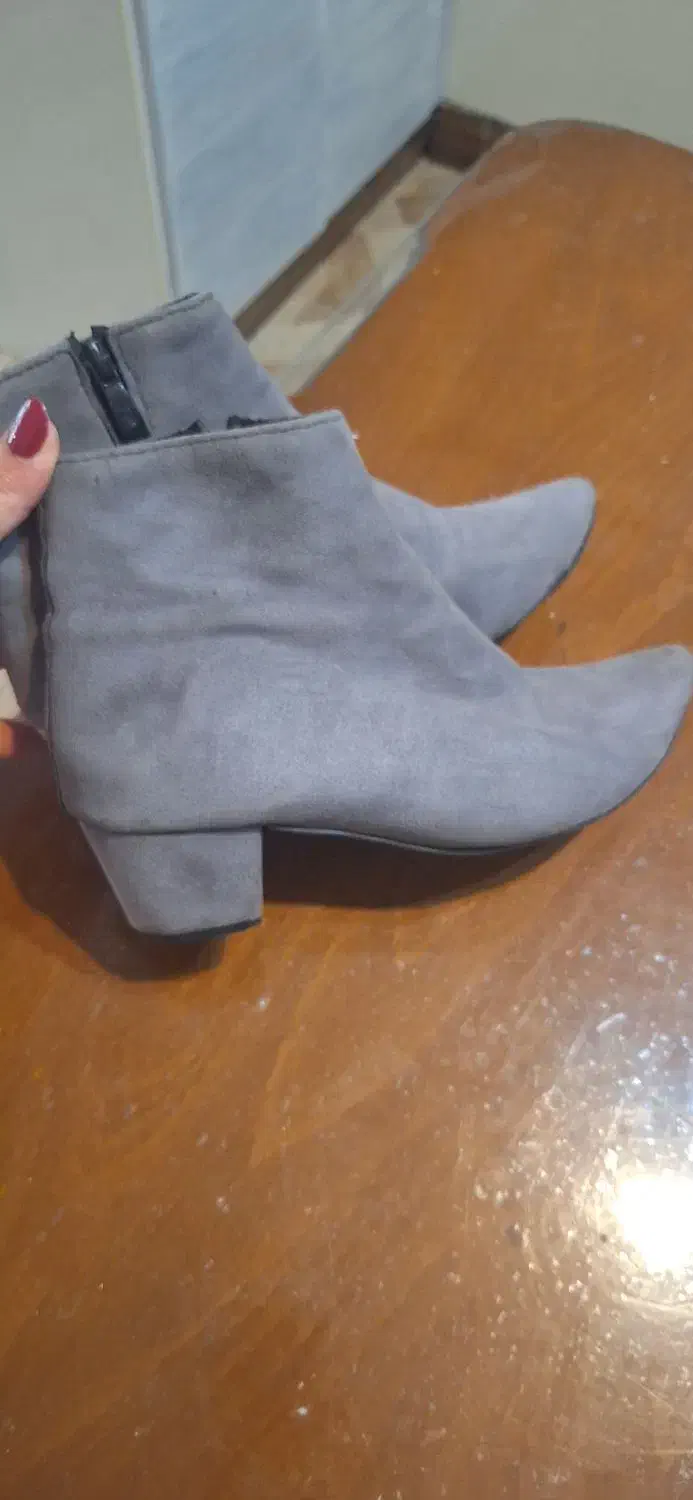 بوت جنس سوییت|کیف، کفش، کمربند|رشت, حمیدیان|دیوار