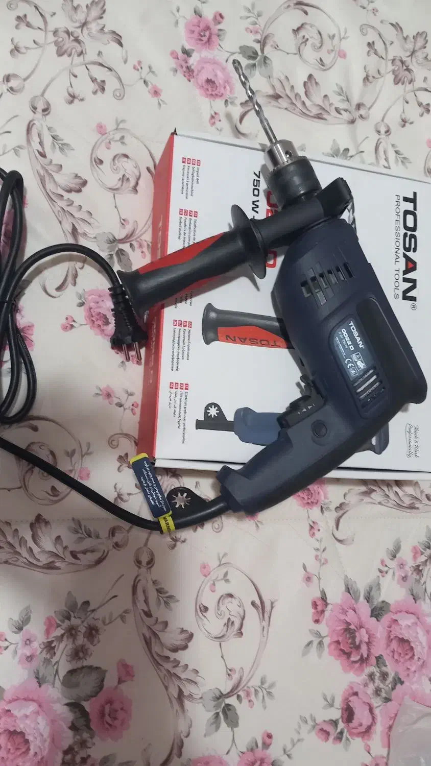 دریل برقی تمیز سالم دو بار سوراخ دیواراستفاده شده|ابزارآلات|نظرآباد, نظرآباد|دیوار