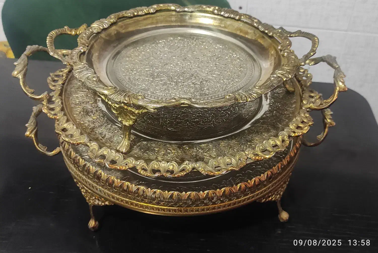 سینی برنجی پایه دار|کلکسیون اشیاء عتیقه|مشهد, بهمن|دیوار