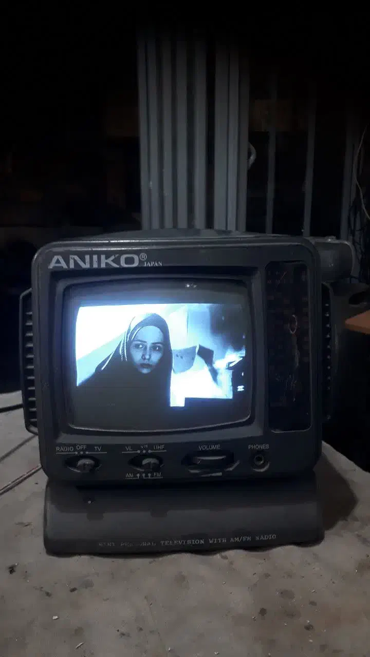تلوزیون قدیمی سالم|تلویزیون و پروژکتور|سبزوار, قصبه شرقی|دیوار
