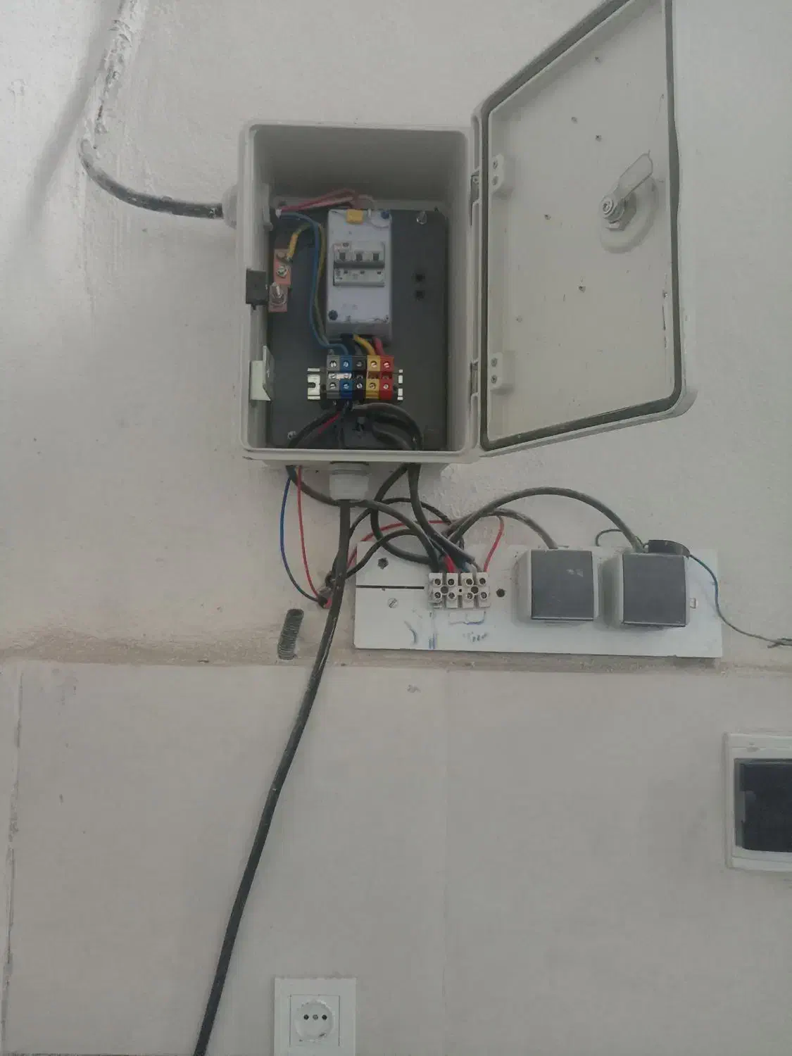 سوله اجاره ای در شهرک صنعتی فرودگاه صنایع 4|اجارهٔ دفتر صنعتی، کشاورزی، تجاری|سبزوار, شهرک صنعتی فرودگاه|دیوار