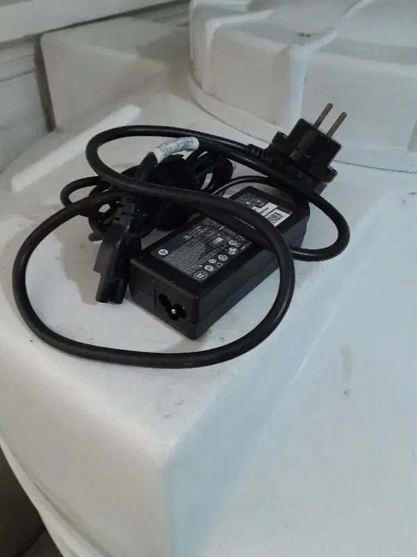 شارژر لبتاب|قطعات و لوازم جانبی رایانه|تهران, نیروی هوایی (پیروزی)|دیوار