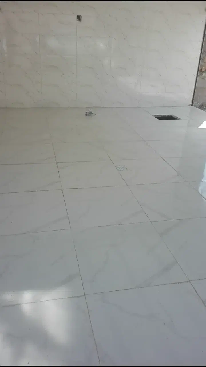 کاشیکار دیوار چینی سیمان|خدمات پیشه و مهارت|مشهد, همت آباد|دیوار