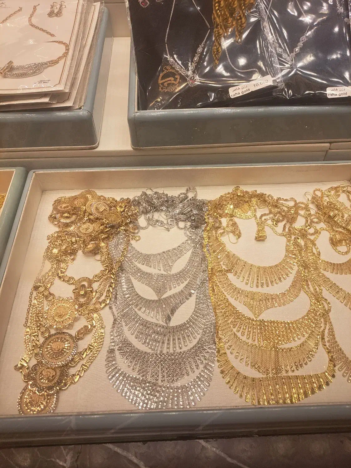 (طلاجواهری‌ابدالی)|جواهرات|الشتر, |دیوار