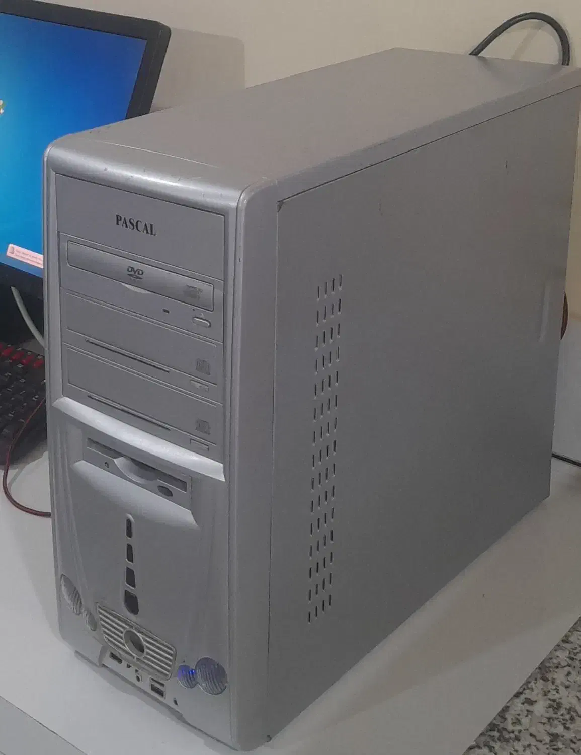 کیس کاملا سالم|رایانه رومیزی|نجف‌آباد, امام خمینی|دیوار