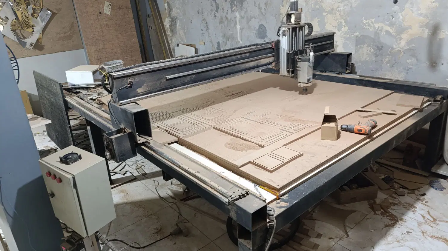 دستگاه cnc چوب ارتفاع کارگیر ۱۸در ۳۶۶در ۱۸۳|ماشینآلات صنعتی|تهران, استقلال|دیوار