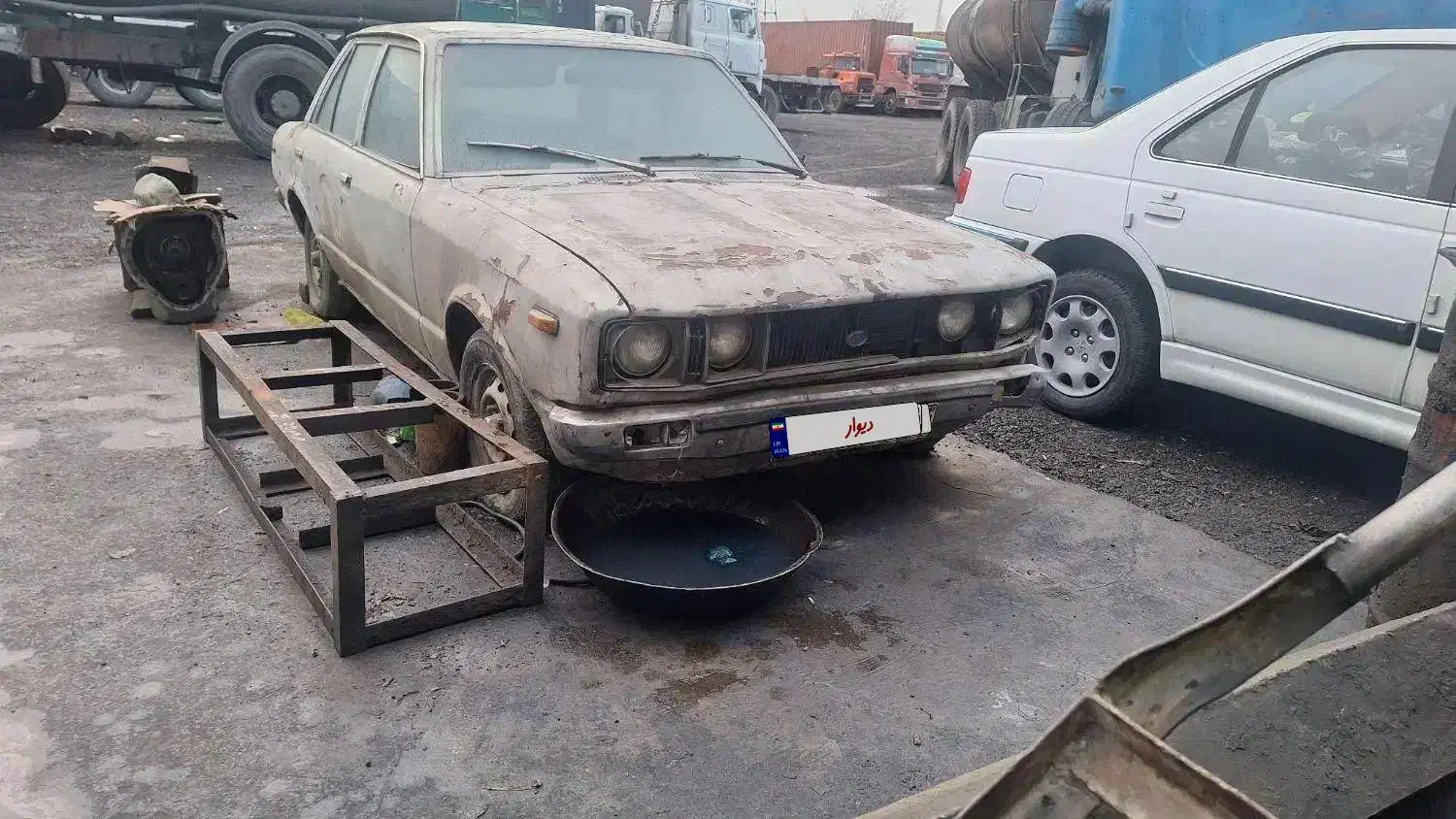 تویوتا کارینا ۱۹۷۸|خودرو کلاسیک|تهران, شهرک شریفی|دیوار