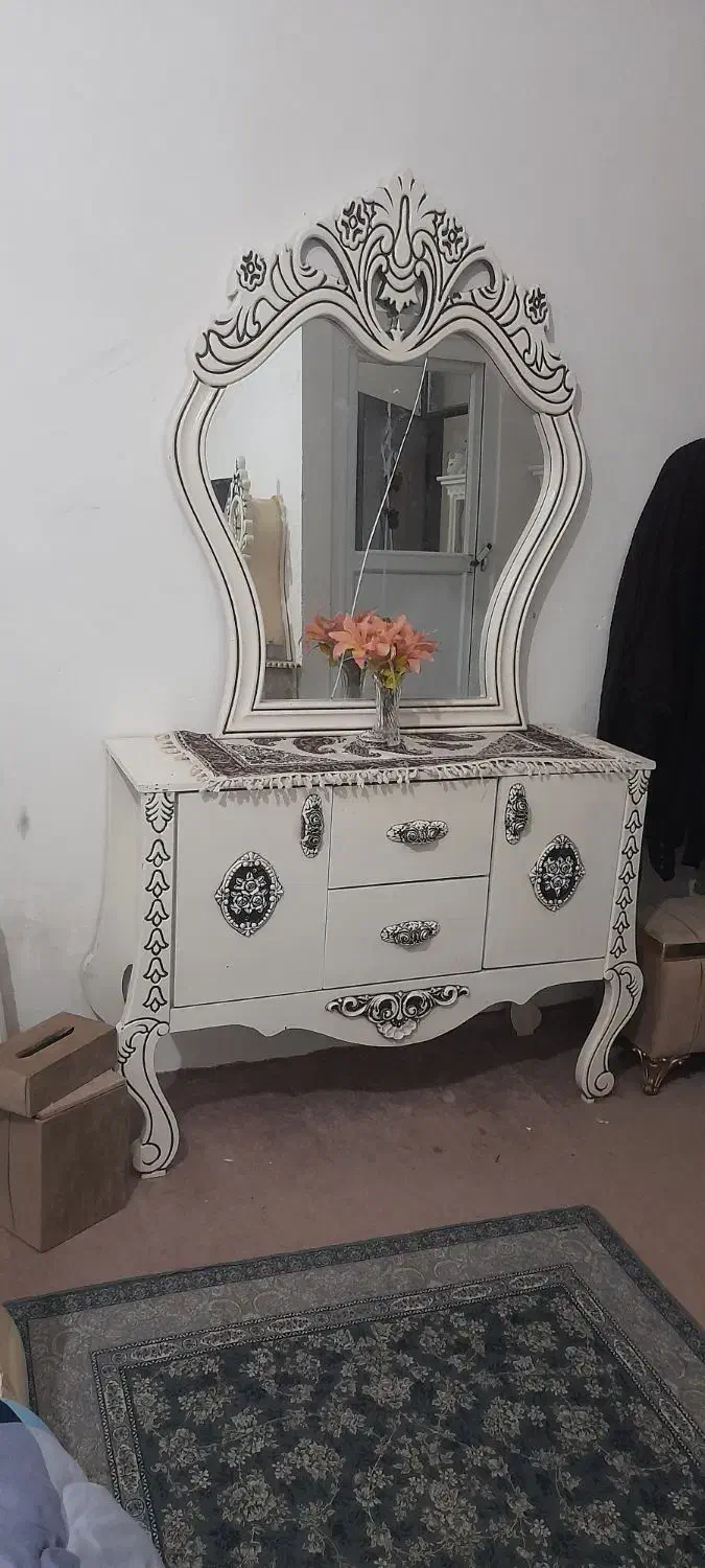 دراور|جاکفشی، کمد، دراور|تربتحیدریه, کاشانی|دیوار