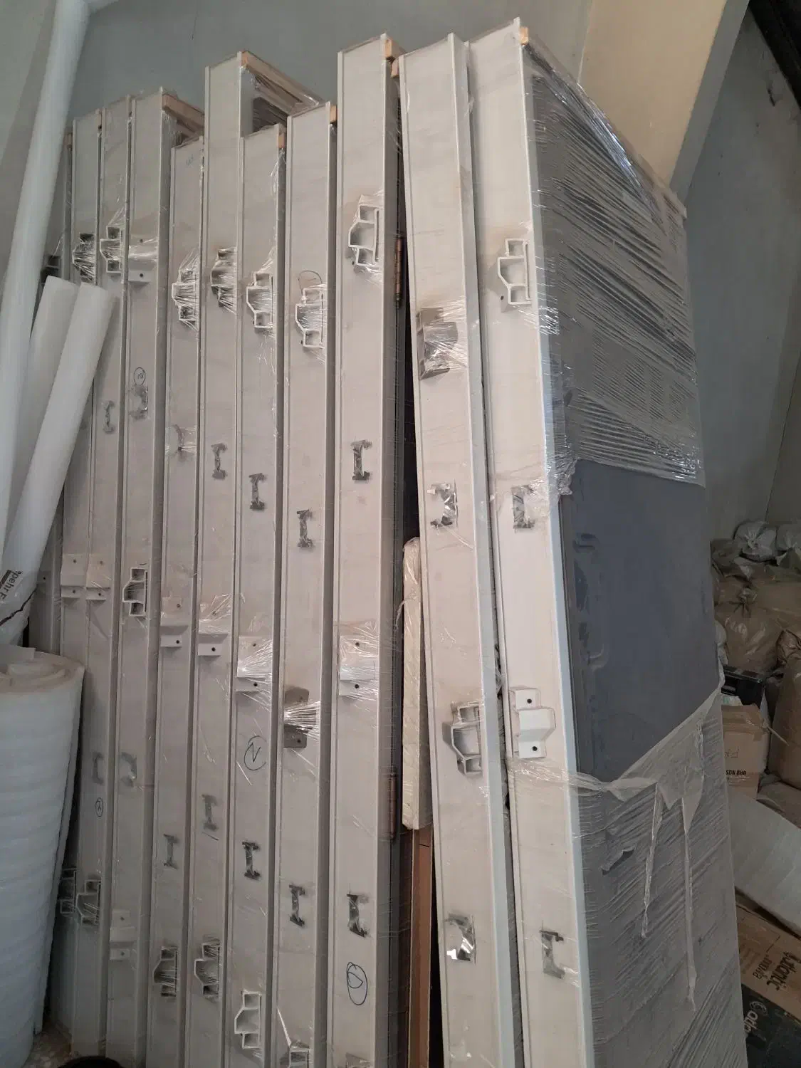 درب MDF به همراه چهارچوب فرانسوی سفید باروکش|مصالح و تجهیزات ساختمان|هادی شهر, |دیوار