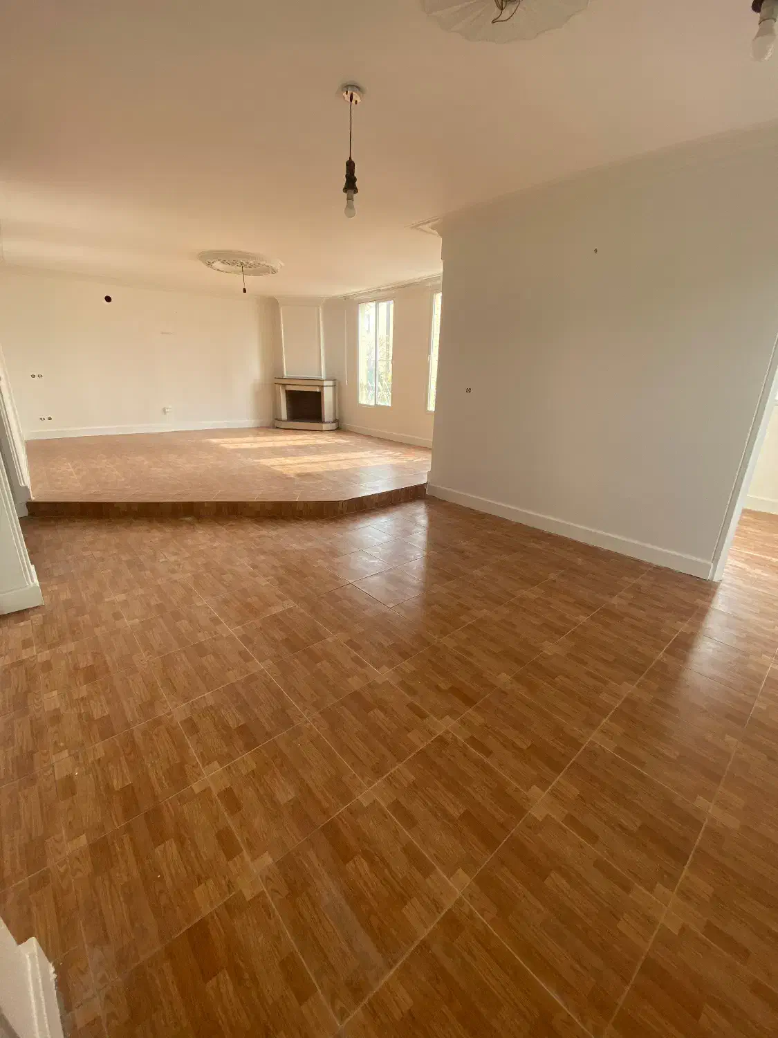 ۱۴۰ متر تک واحدی طبقه اول ۳ خواب|فروش آپارتمان|شاهین‌شهر, چمران|دیوار