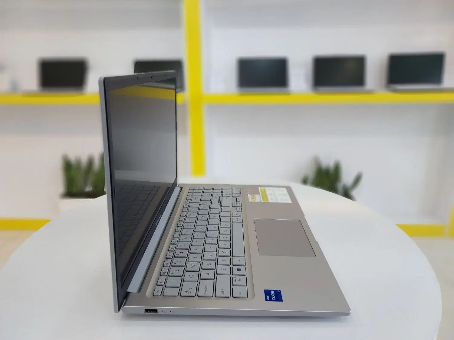 لپ تاپ Asus vivobook اقساط حکمت کارتی|رایانه همراه|کرمانشاه, |دیوار